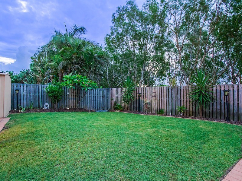12 Audrey Ave, Helensvale QLD 4212