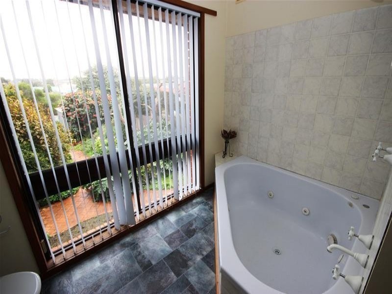 6 Owen Street, Warrnambool VIC 3280