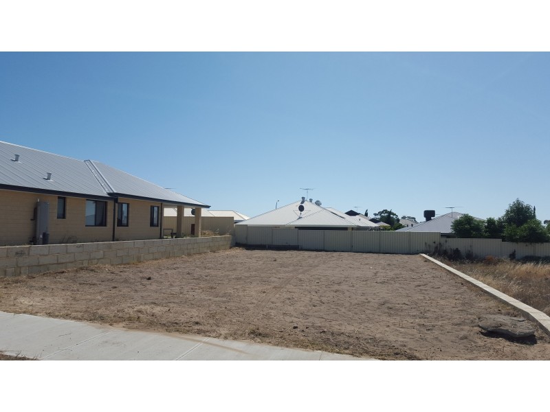 13 Karralea Way, Pearsall WA 6065
