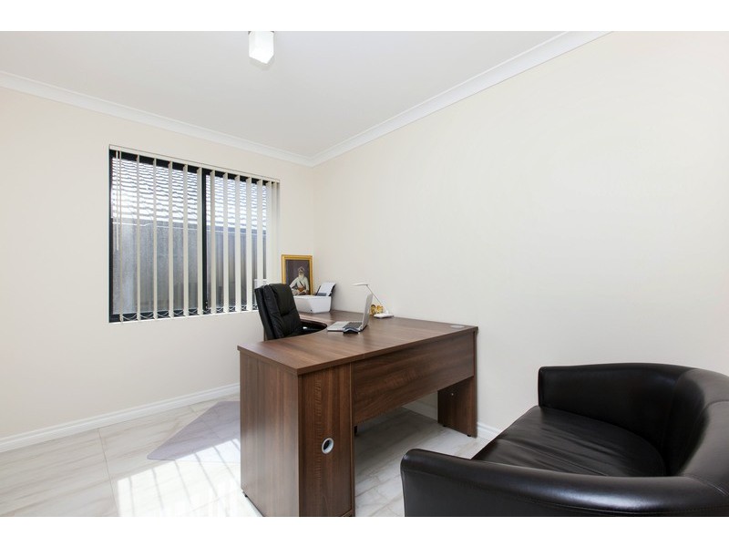 10  Huntington Parkway, Landsdale WA 6065