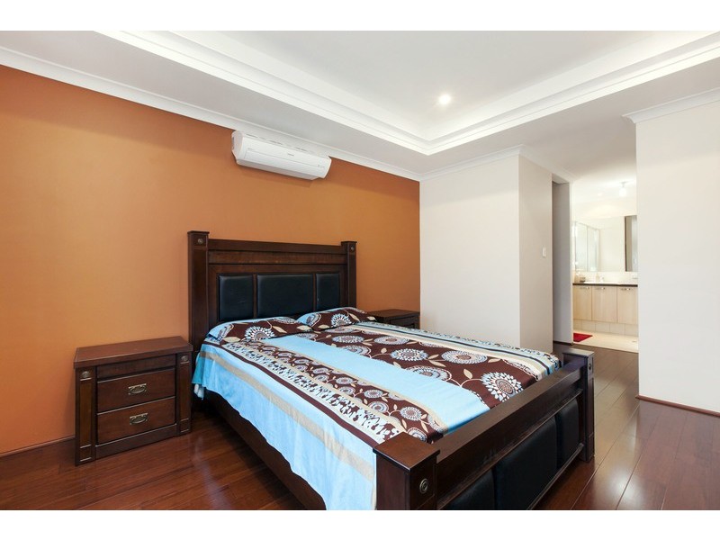 10  Huntington Parkway, Landsdale WA 6065