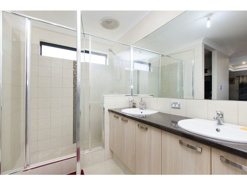 10  Huntington Parkway, Landsdale WA 6065