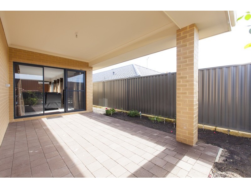 10  Huntington Parkway, Landsdale WA 6065