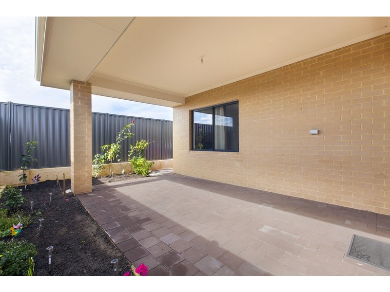 10  Huntington Parkway, Landsdale WA 6065