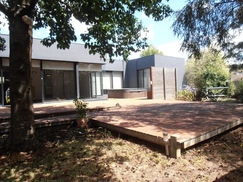 6 Cordover Court, Alfredton VIC 3350