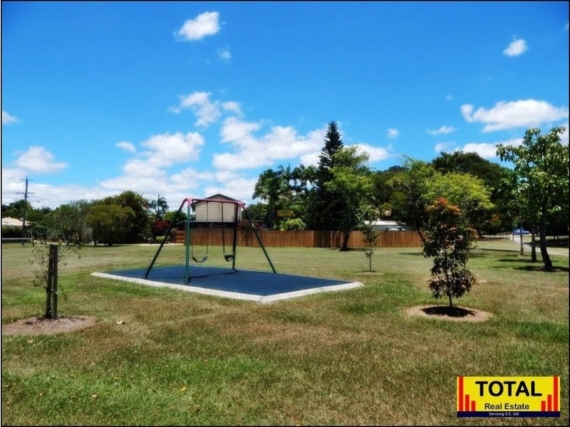 33 Brittainy Street, Petrie QLD 4502