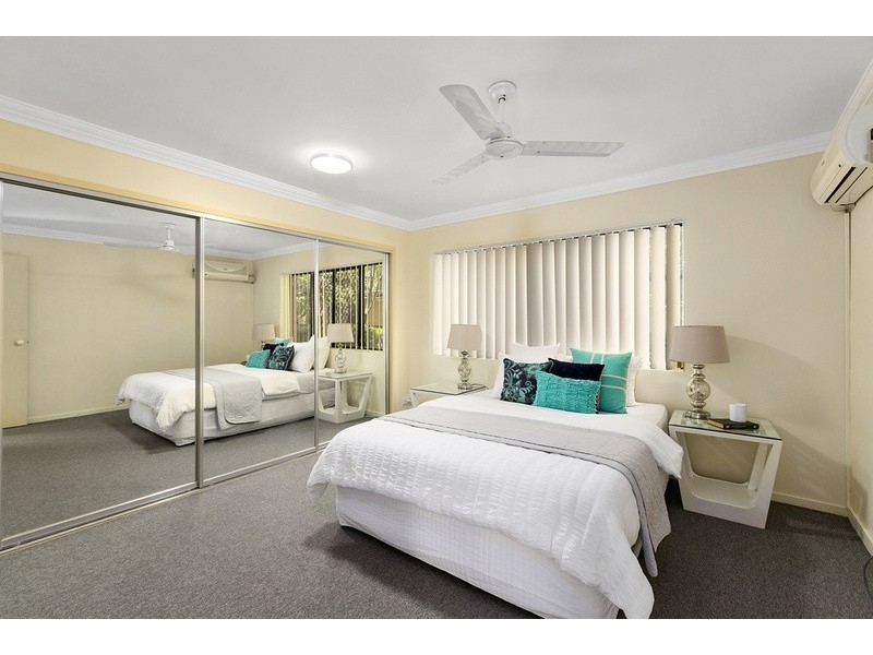 61 Westerham Street, Taringa QLD 4068