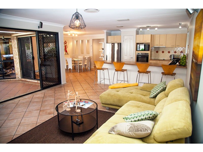 36 Kentwell Place, Wishart QLD 4122