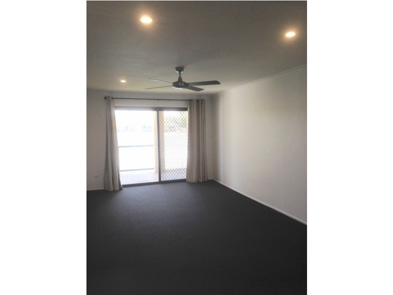 2/82 Parnki Parade, Palm Beach QLD 4221