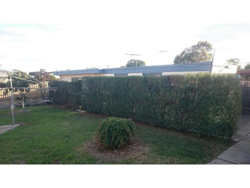A/25 Andrew Road, St Albans VIC 3021