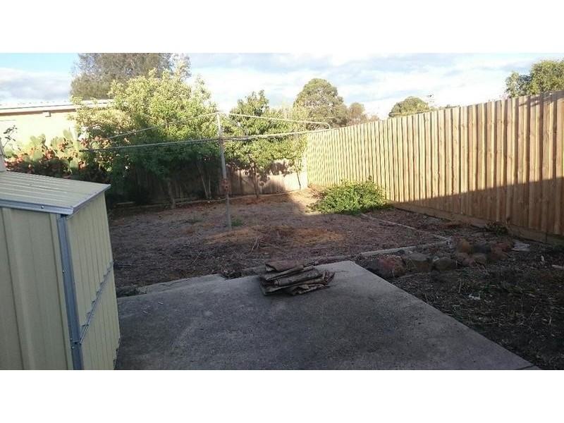 A/25 Andrew Road, St Albans VIC 3021