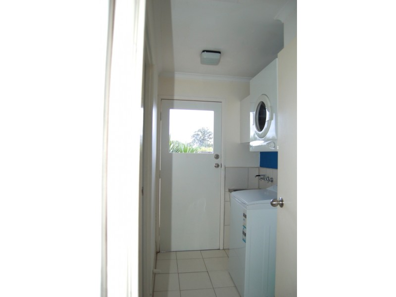 2/11 Ellen Street, Southport QLD 4215