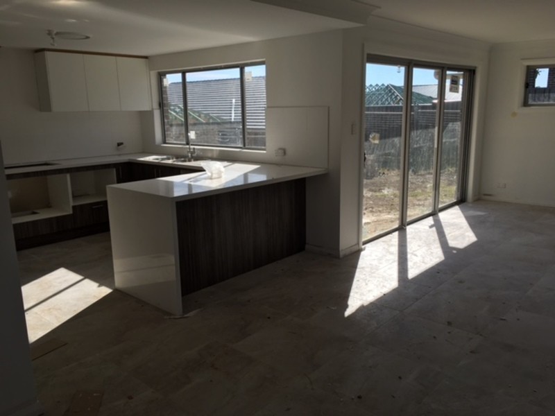8 Francevic street, Oran Park NSW 2570