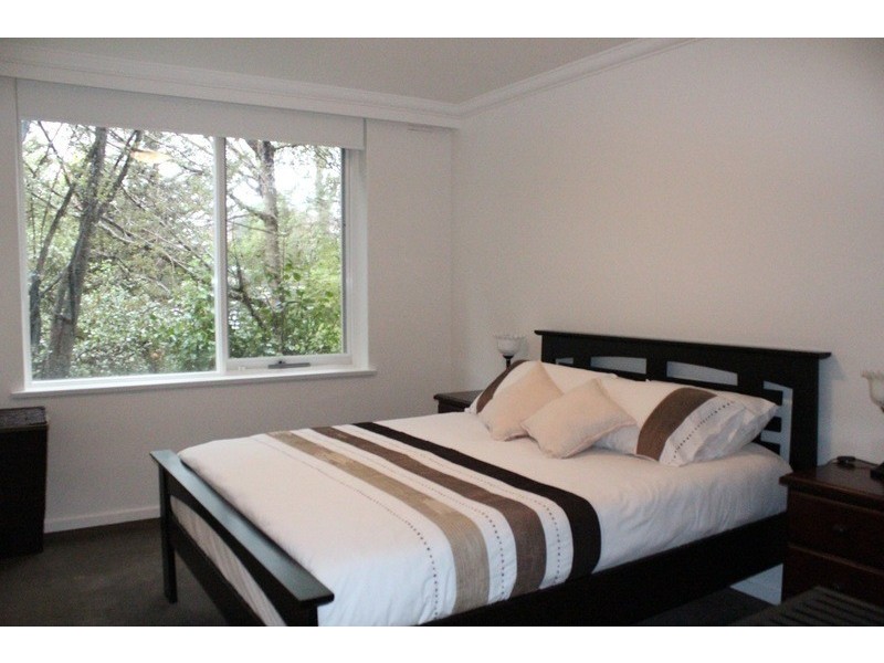 2/14 The Avenue, Prahran VIC 3181