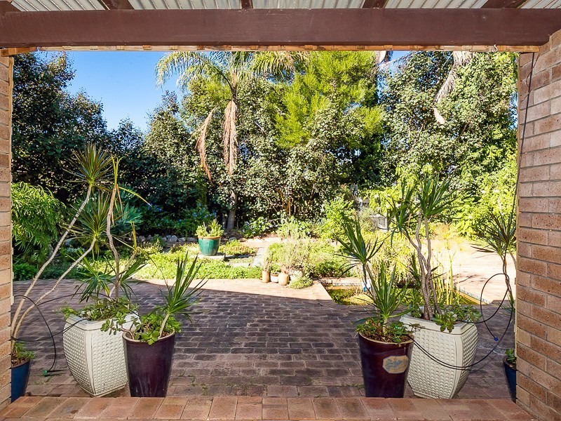 8 Hunter Drive, Lesmurdie WA 6076