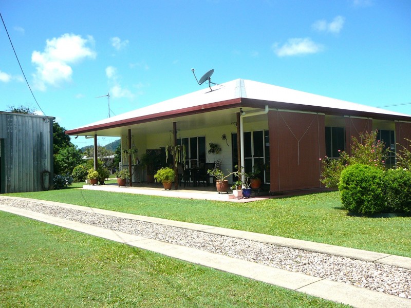 5 Power Street, Daintree QLD 4873