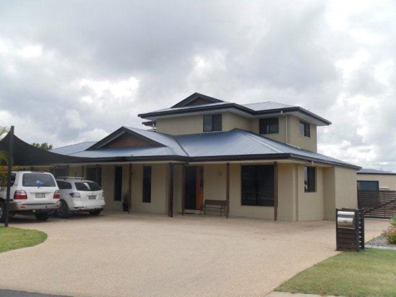 12 Longman Drive, Moranbah QLD 4744