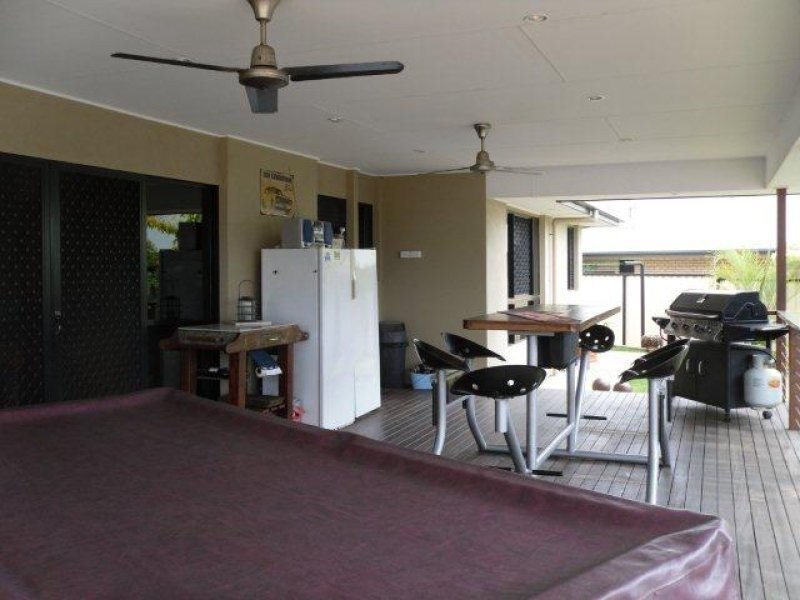 12 Longman Drive, Moranbah QLD 4744