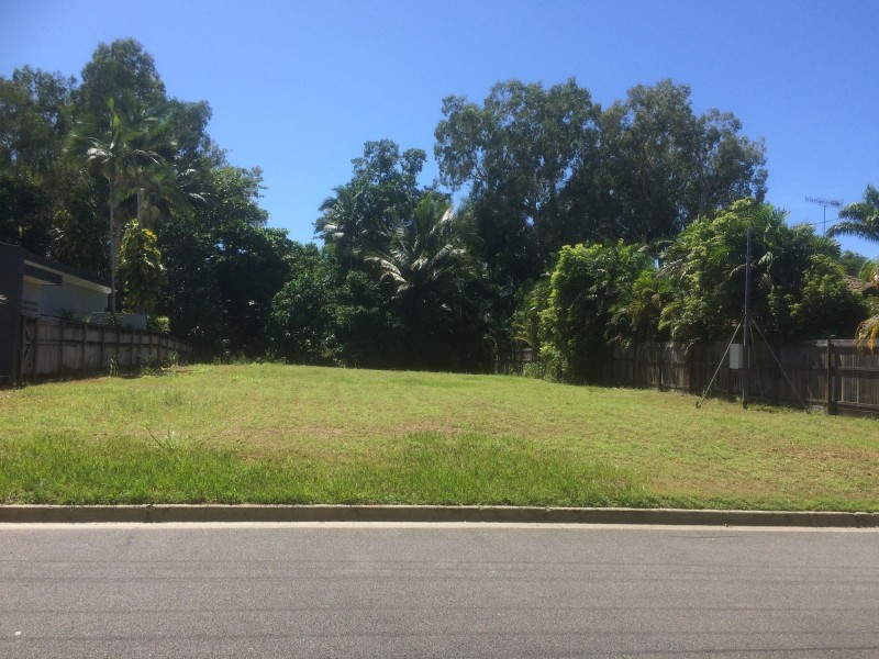 36 Sorrento Crescent, Port Douglas QLD 4877