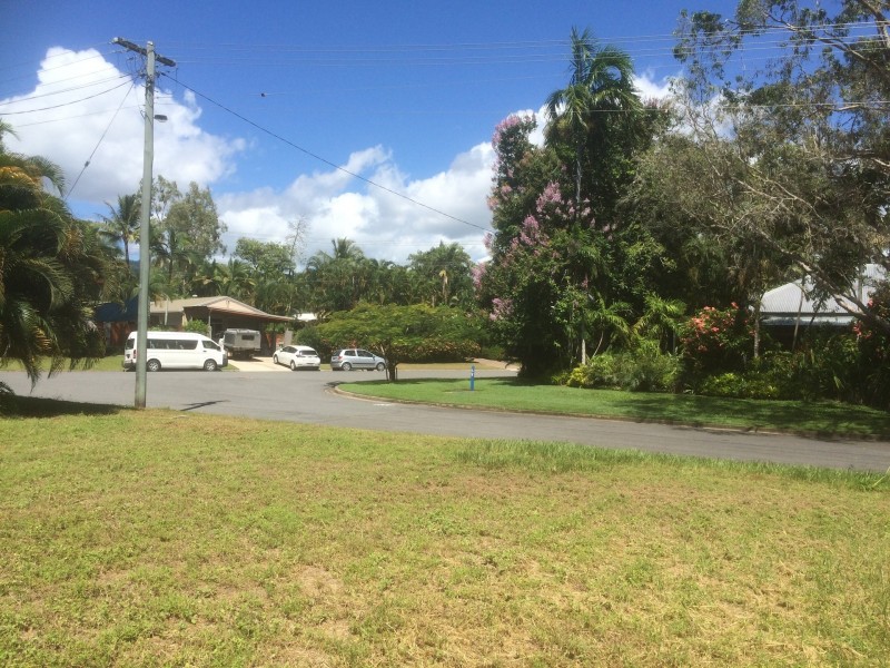 36 Sorrento Crescent, Port Douglas QLD 4877