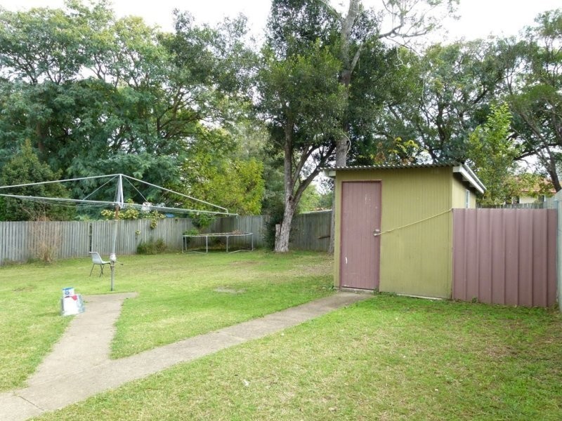 23 Kynance Street, Leichhardt QLD 4305