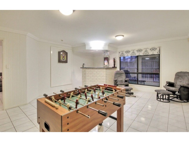 76 GOLDEN AVENUE, Calamvale QLD 4116