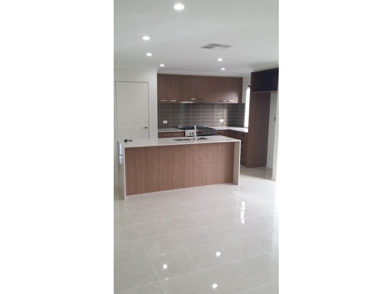 13 Accord Street, Mount Duneed VIC 3216