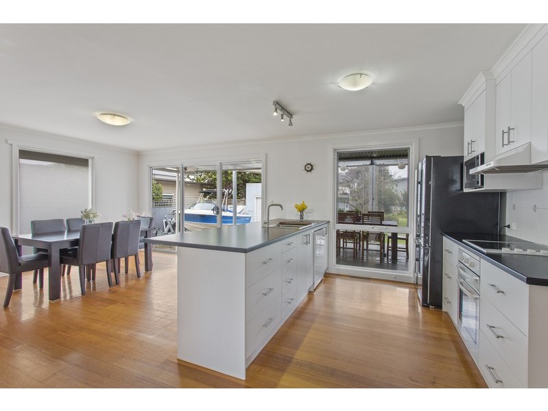 29 St Leonards Parade, St Leonards VIC 3223