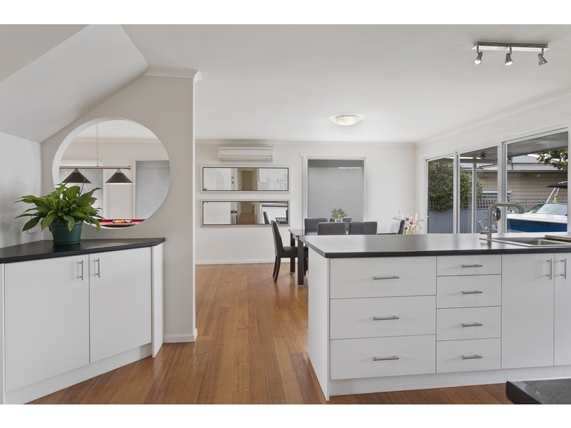 29 St Leonards Parade, St Leonards VIC 3223