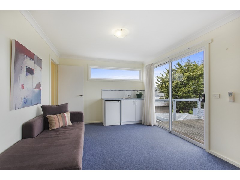29 St Leonards Parade, St Leonards VIC 3223