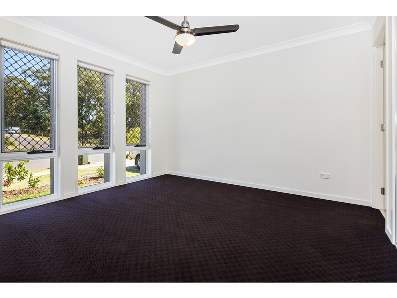 2/37 Lorikeet Parade, Dakabin QLD 4503