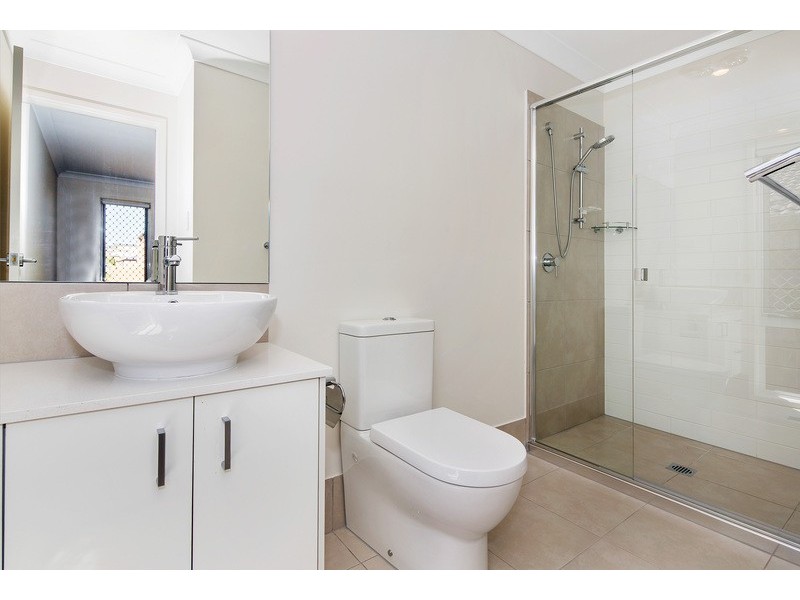 2/37 Lorikeet Parade, Dakabin QLD 4503