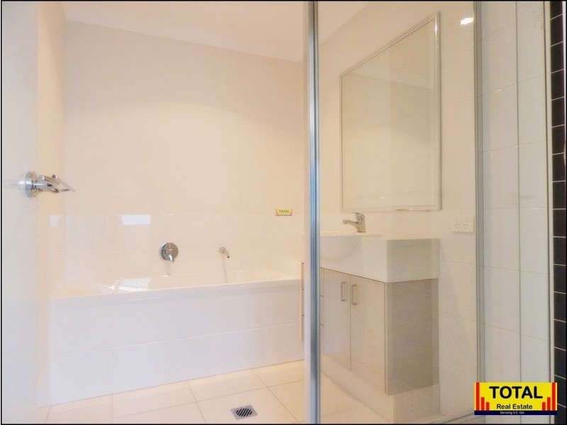 30 Parkland Road, Springfield Lakes QLD 4300