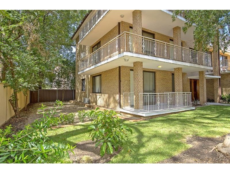 4/5 Santley Crescent, Kingswood NSW 2747