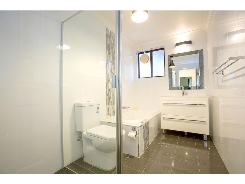 4/5 Santley Crescent, Kingswood NSW 2747