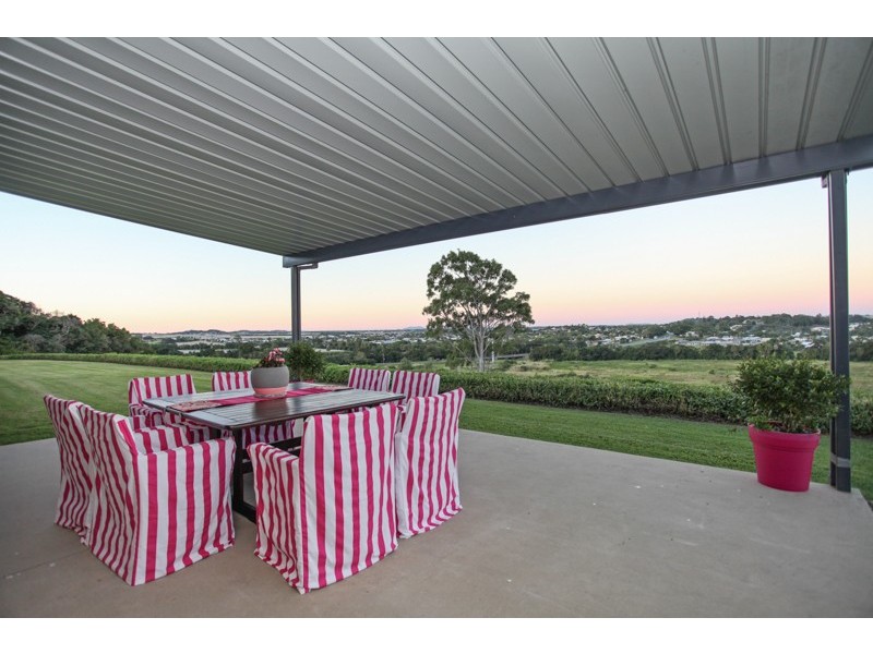 15 Wrights Road, Glenella QLD 4740