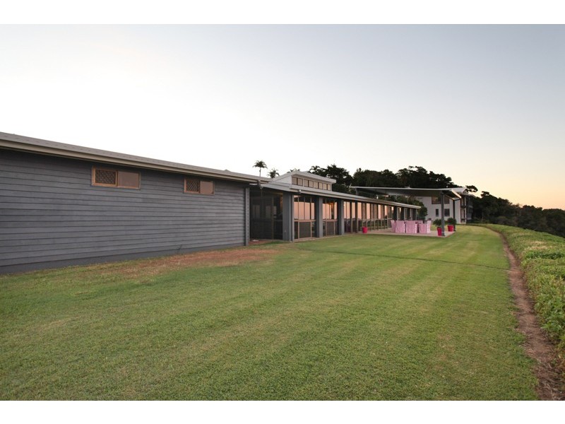 15 Wrights Road, Glenella QLD 4740
