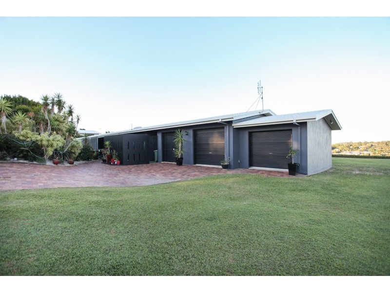 15 Wrights Road, Glenella QLD 4740