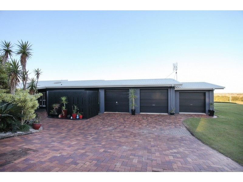 15 Wrights Road, Glenella QLD 4740