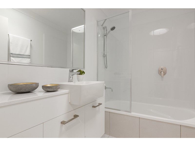 3/111 Adelaide Street, Carina QLD 4152