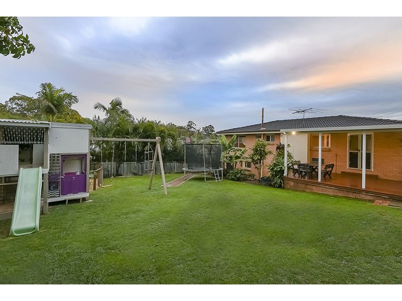 2 Edgeware Drive, Rochedale South QLD 4123