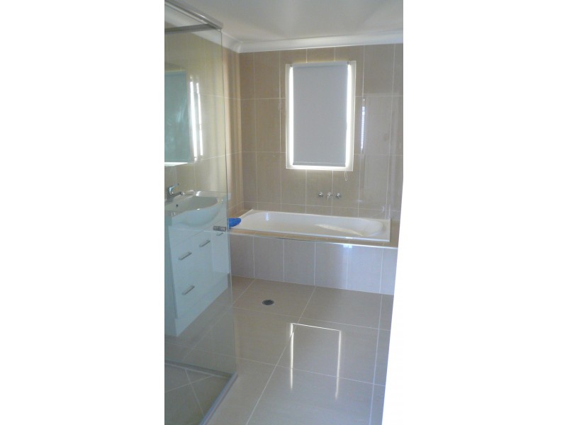 142 – 144 Dixon St, Sunnybank QLD 4109