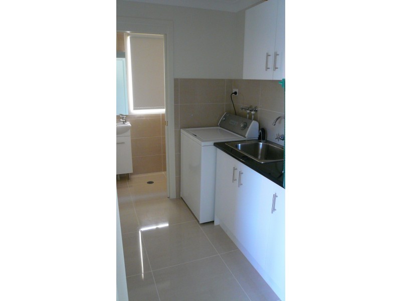 142 – 144 Dixon St, Sunnybank QLD 4109