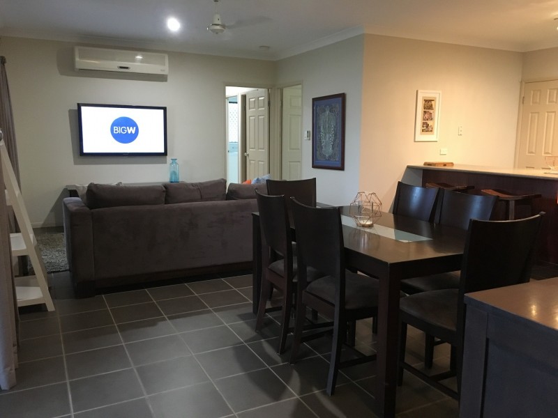 9 Hopkins Street, White Rock QLD 4868