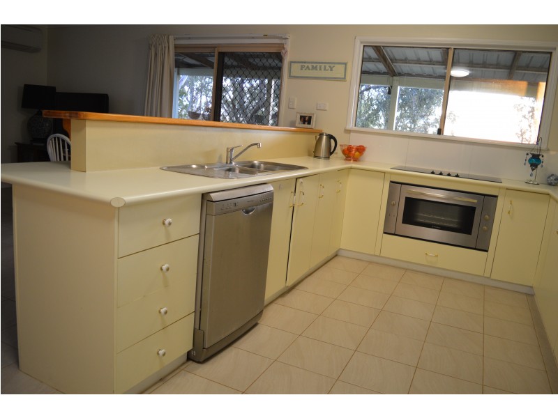 13 Manor street, Drayton QLD 4350