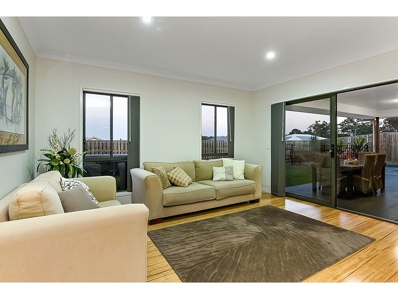 8 Berrima Street, Regents Park QLD 4118