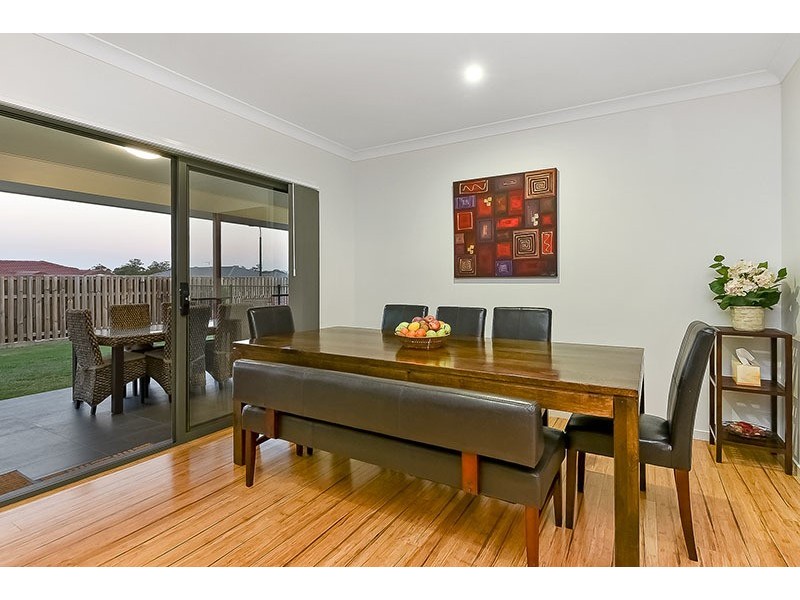 8 Berrima Street, Regents Park QLD 4118