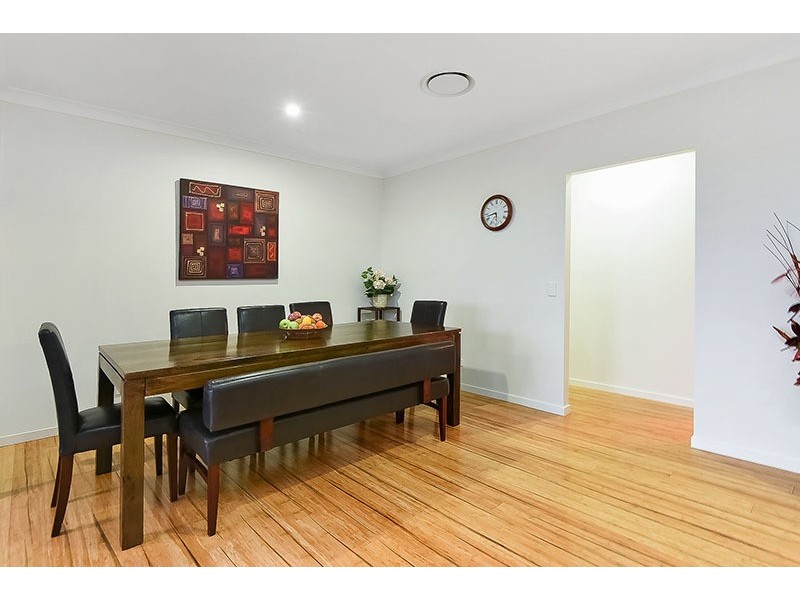 8 Berrima Street, Regents Park QLD 4118