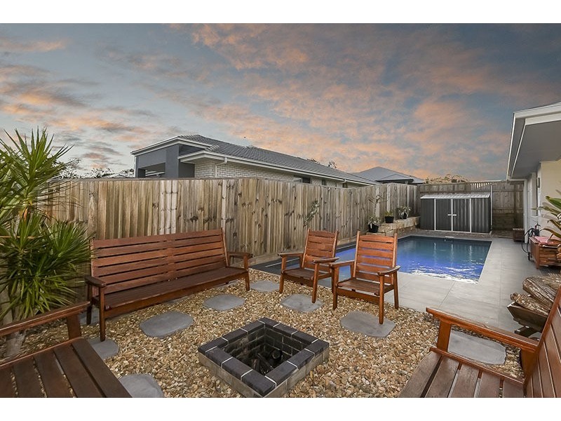 8 Berrima Street, Regents Park QLD 4118