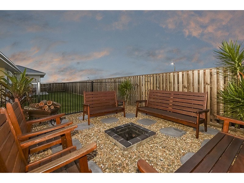 8 Berrima Street, Regents Park QLD 4118